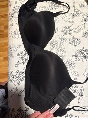 Victoria's Secret Black Smooth Molded T-Shirt Bra